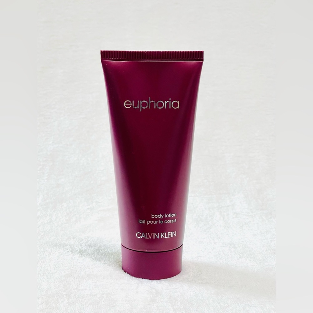 CALVIN KLEIN euphoria BODY LOTION